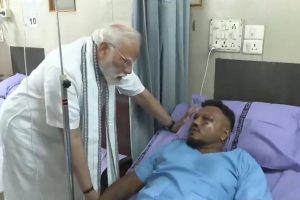 PM Modi Visits AI-171 Crash Survivors at Ahmedabad Civil Hospital, Reviews Relief Efforts