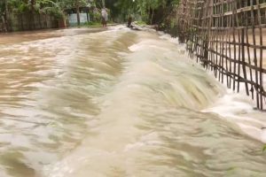 Assam Reels Under First Wave of Floods: Eight Dead, Thousands Affected by Flash Floods and Landslides