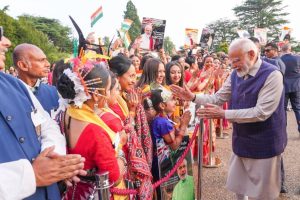 “Truly Heartening”: PM Modi Thanks Indian Diaspora in UK for Warm and Emotional Welcome