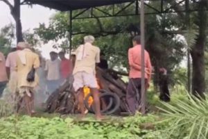 Rajasthan School Tragedy: Last Rites Performed for Jhalawar Roof Collapse Victim Amid Grief and Protests