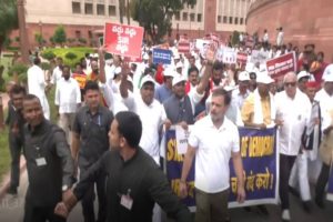INDIA Bloc Stages Protest March to EC Over Voter Fraud Allegations, Stopped by Delhi Police