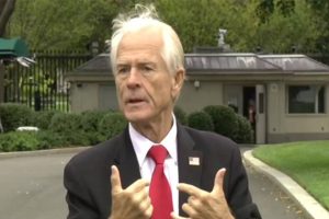 White House Trade Adviser Calls India Key to Peace but Criticises Russian Oil Imports