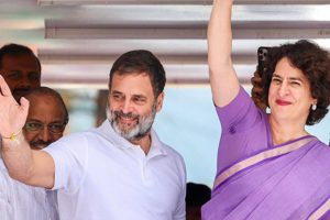 Rahul, Priyanka Gandhi, INDIA Bloc Leaders Detained During Protest March to Election Commission