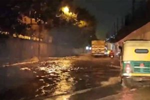 Heavy Rains Drench Delhi; IMD Predicts Thunderstorm as Monsoon Devastation Continues in Himachal Pradesh
