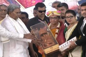 Booker Winner Banu Mushtaq Inaugurates Mysuru Dasara, Calls Festival “A Celebration of Culture and Unity”