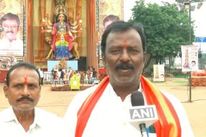 Sustainable festivities: A 72-feet eco-friendly Durga idol installed in Hyderabad