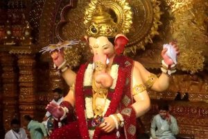 Emotional Farewell as Lalbaugcha Raja Taken for Visarjan in Mumbai