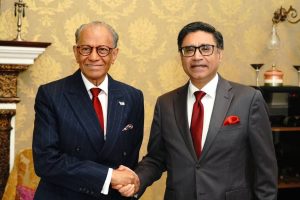 Mauritius PM Navinchandra Ramgoolam Meets Foreign Secretary Vikram Misri in Varanasi Ahead of Talks with PM Modi
