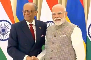 PM Modi Holds Bilateral Talks with Mauritius PM Ramgoolam in Varanasi
