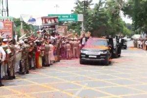 PM Modi to Lead Roadshow in Varanasi, Host Mauritius PM Ramgoolam for Bilateral Talks
